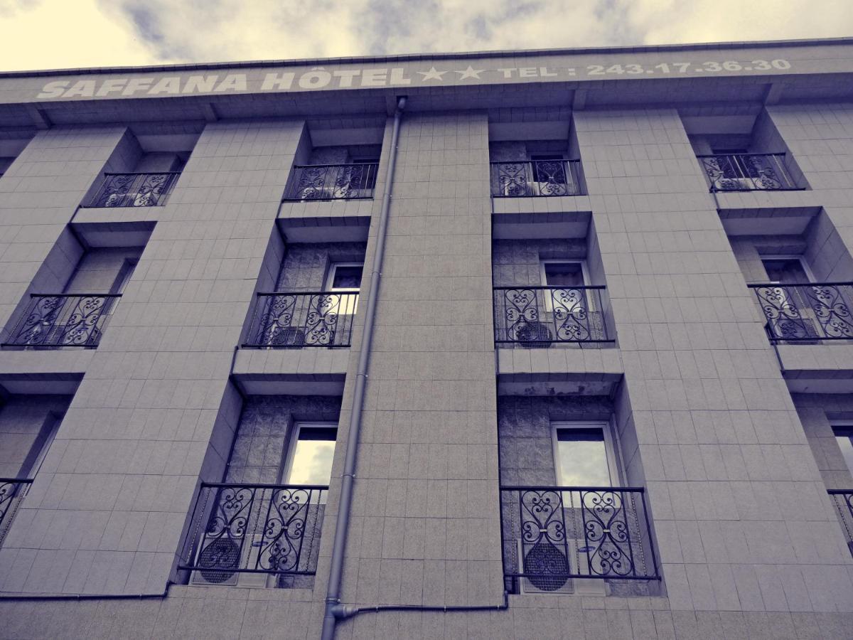 Hotel Saffana Дуала Екстериор снимка
