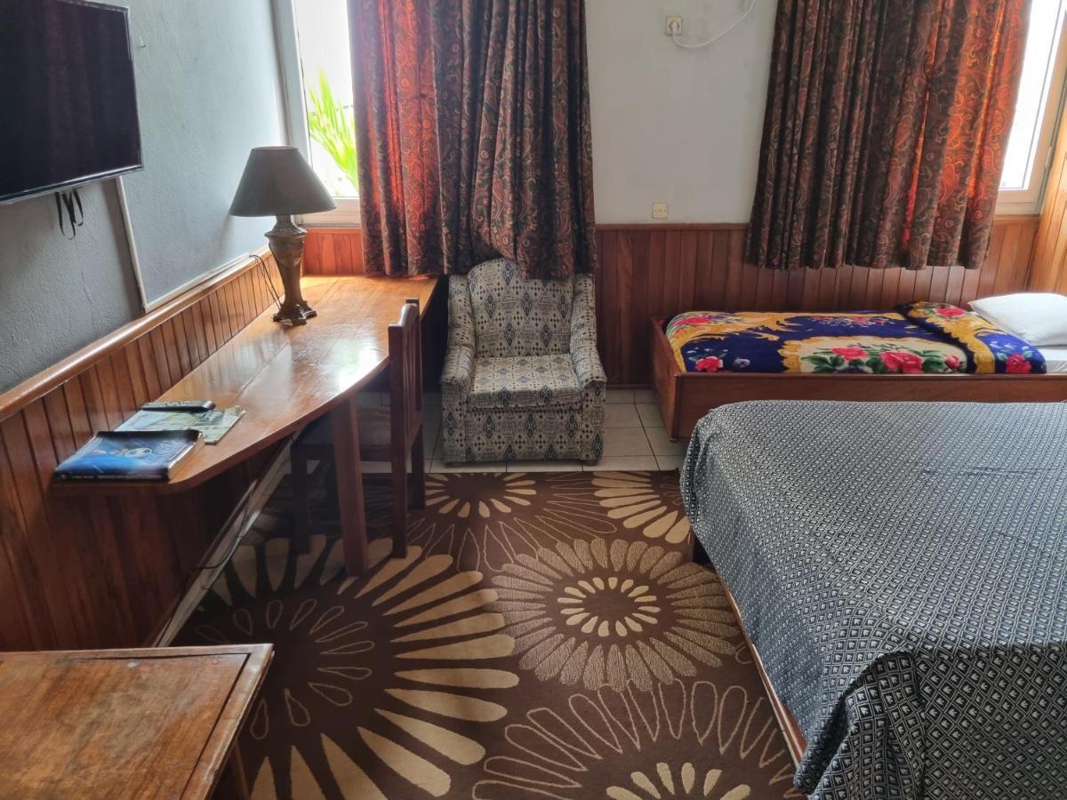 Hotel Saffana Дуала Екстериор снимка